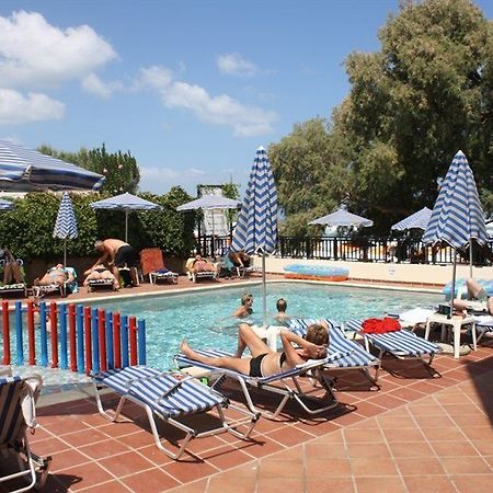 Margarita Beach Hotel Agia Marina 外观 照片