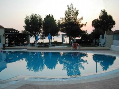 Margarita Beach Hotel Agia Marina 外观 照片