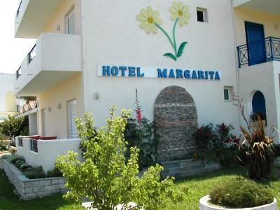 Margarita Beach Hotel Agia Marina 外观 照片