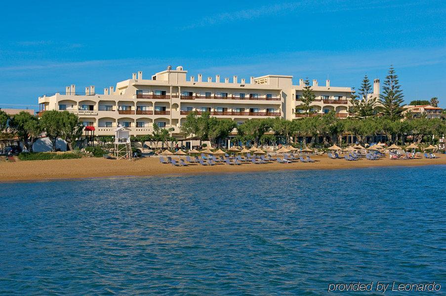 Margarita Beach Hotel Agia Marina 外观 照片