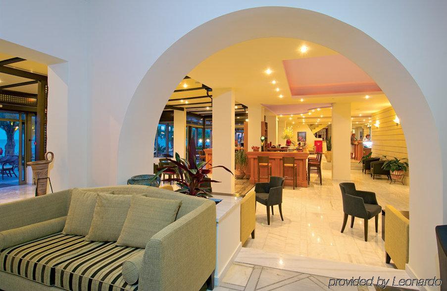 Margarita Beach Hotel Agia Marina 外观 照片