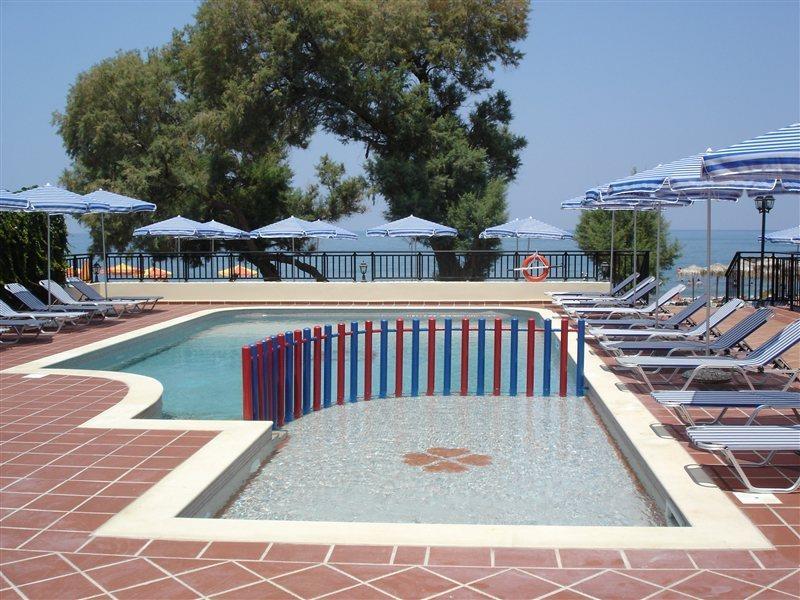 Margarita Beach Hotel Agia Marina 外观 照片