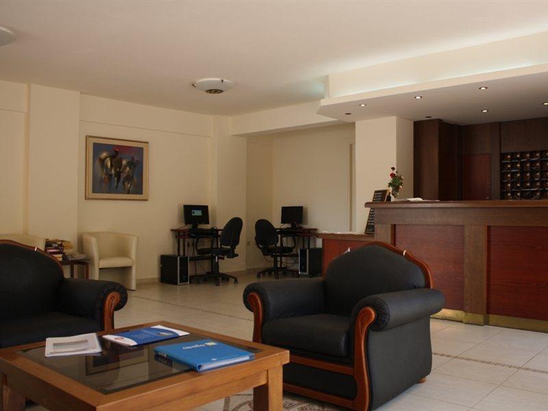 Margarita Beach Hotel Agia Marina 外观 照片