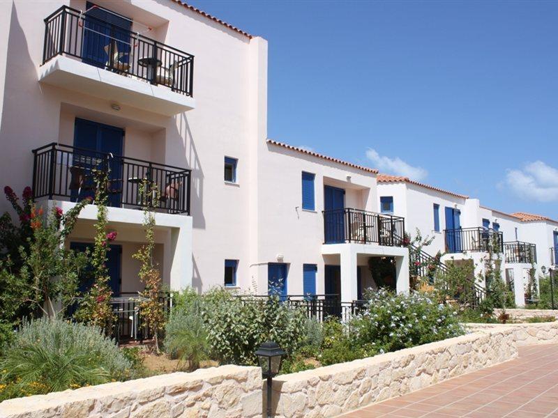 Margarita Beach Hotel Agia Marina 外观 照片